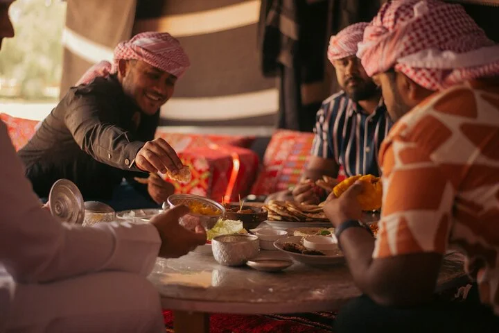 Dubai: Camel Caravan, Bedouin Breakfast with Al Marmoom Oasis