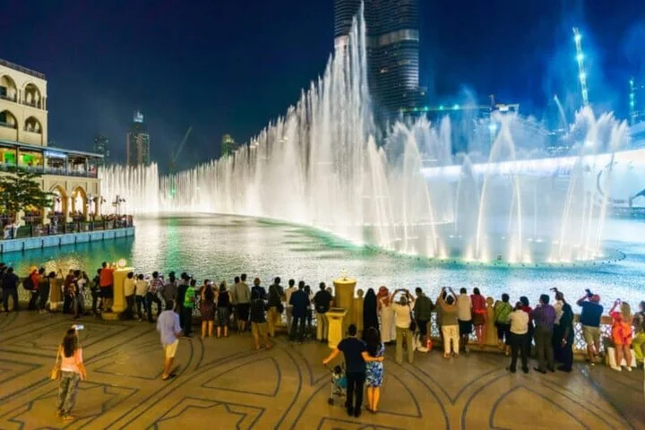 Dubai City Tour with Optional Professional Guide in Luxury Car