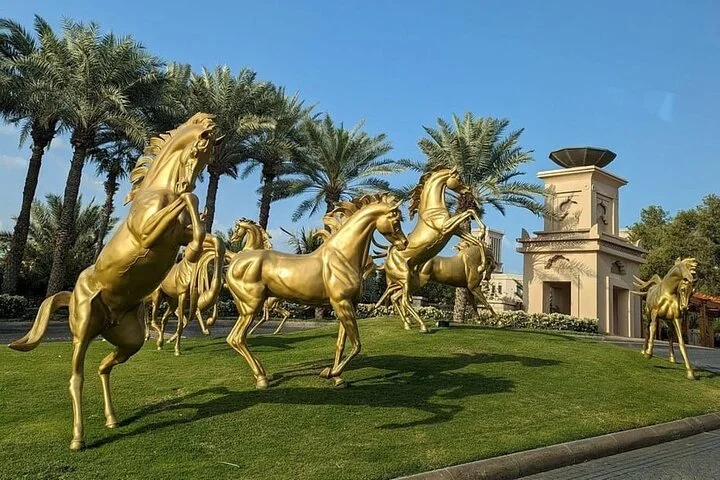 Dubai City Tour with Optional Professional Guide in Luxury Car