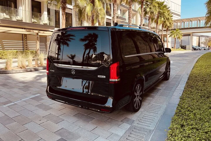 Dubai City Tour with Optional Professional Guide in Luxury Car