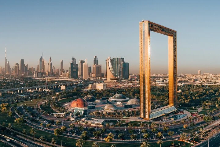 Dubai Combo: Dubai Frame with Miracle Garden Tickets