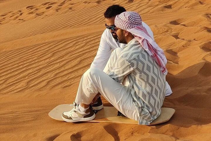 Dubai Desert Escape: Red Dunes Safari, Falcon, Camel & BBQ Dinner