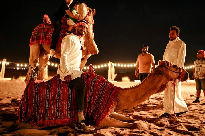 Dubai Desert Escape: Red Dunes Safari, Falcon, Camel & BBQ Dinner