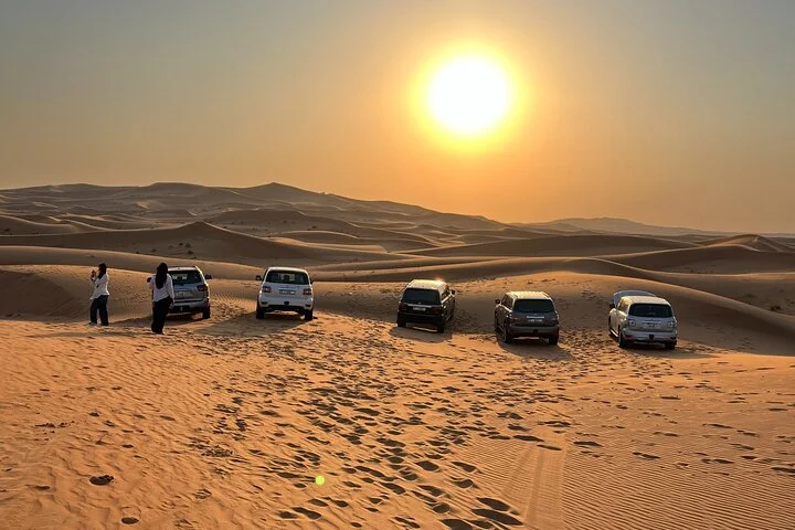 Dubai Desert Safari, Camel, Live BBQ & Shows (Private 4x4 Car)