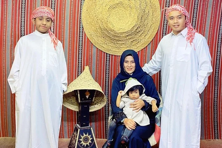 Dubai Desert Safari, Evening at Red-Dunes, 5* BBQ Dinner