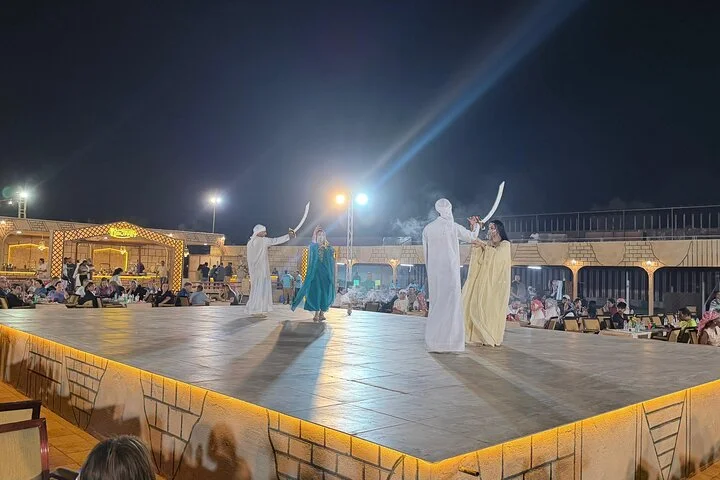 Dubai Desert Safari in Red Dunes with 4×4 BBQ Dinner & Camel Ride