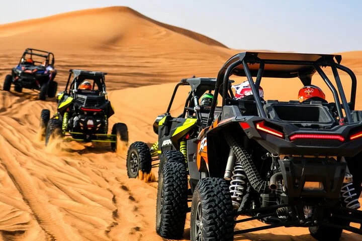 Dubai Desert Safari on Red Dunes – BBQ Dinner, Live Entertainment