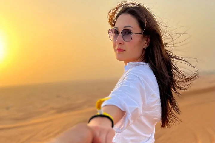 Dubai desert safari with 4x4 Dune Bashing,Camel Ride sand board