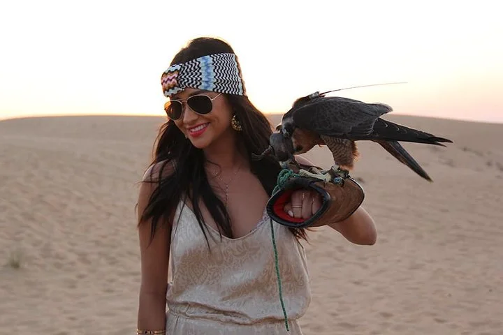 Dubai Desert Safari with BBQ and 4WD Land Cruiser Dune Bashing