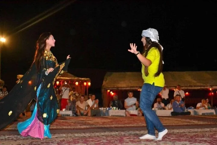 Dubai Desert Safari with BBQ Dinner and Belly Dance