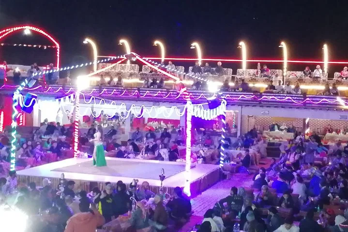 Dubai Desert Safari with Buffet Dinner Evening