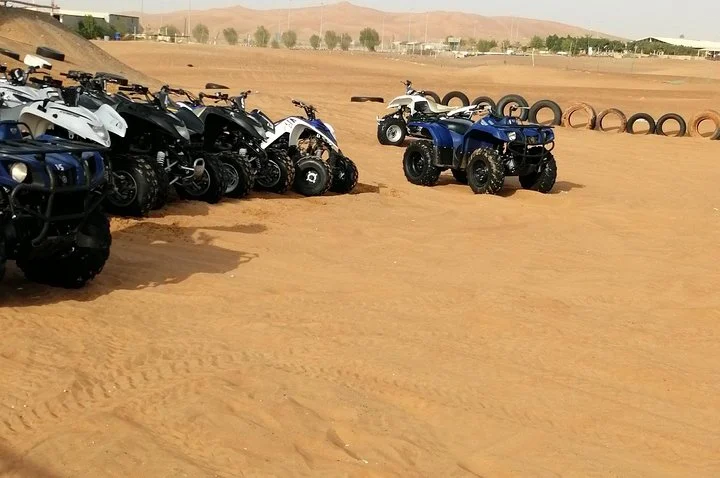Dubai Desert Safari with Buffet Dinner Evening