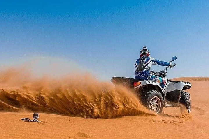 Dubai Desert Safari with dune bashing and Dinner