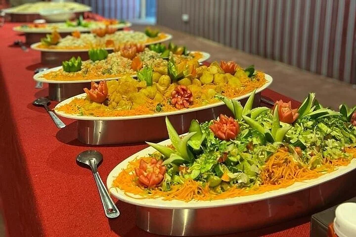 Dubai Desert Safari:BBQ Dinner, Dune Bashing & Live Entertainment