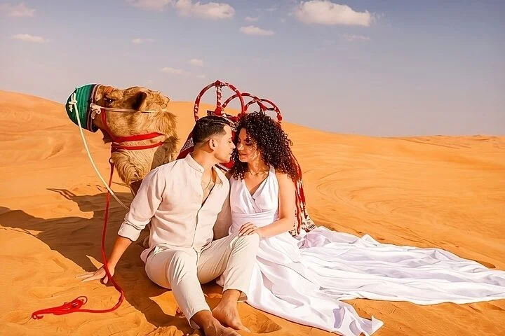 Dubai Desert Safari:BBQ Dinner, Dune Bashing & Live Entertainment