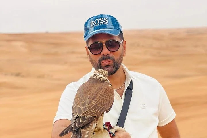 Dubai Desert Safari:BBQ Dinner, Dune Bashing & Live Entertainment