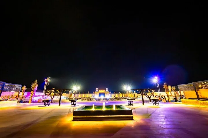 Dubai Desert Safari:BBQ Dinner, Dune Bashing & Live Entertainment