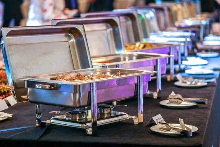 Dubai Desert Safari:BBQ Dinner, Dune Bashing & Live Entertainment