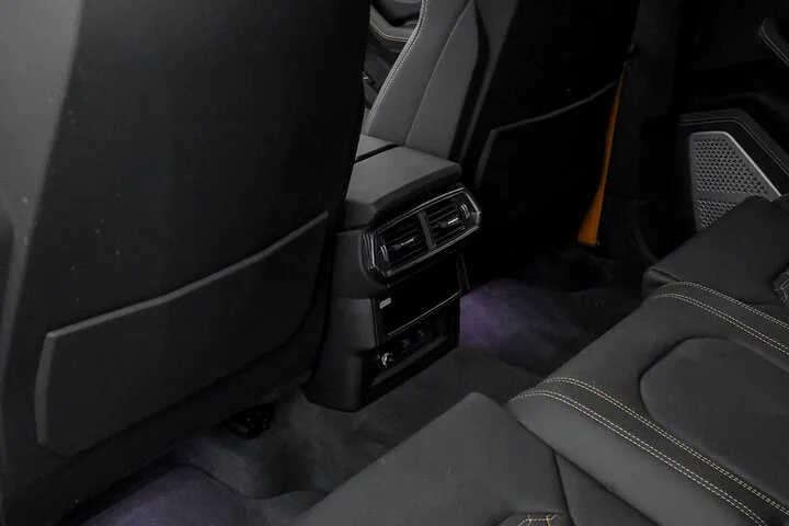 Dubai Downtown Luxury Car Rental