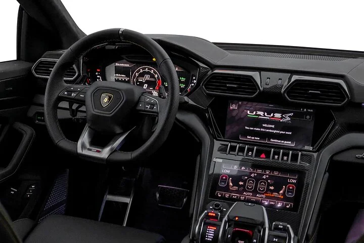 Dubai Downtown Luxury Car Rental