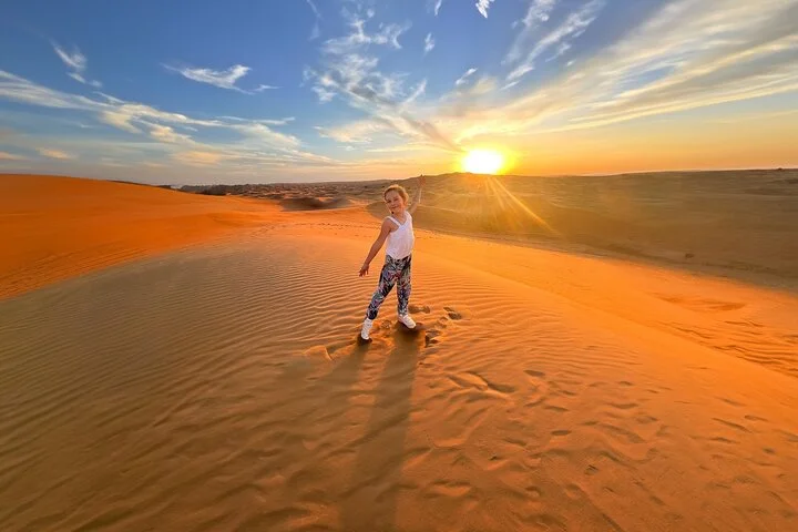 Dubai Evening Red Dunes Desert Safari: Quad Bike, BBQ & 5 shows