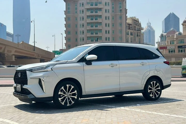 Dubai: Hire a Private Car with Driver - Custom Itinerary