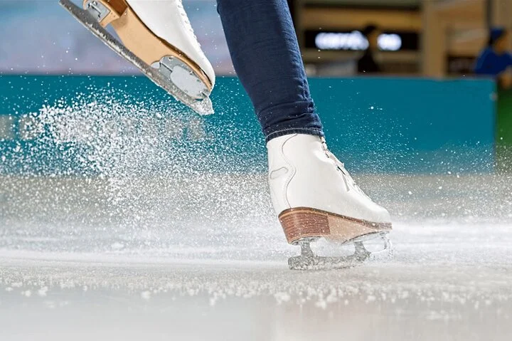 Dubai Ice Rink Admission Ticket