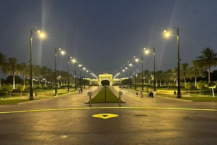 Dubai Layover: City Highlights with Private Airport Transfers