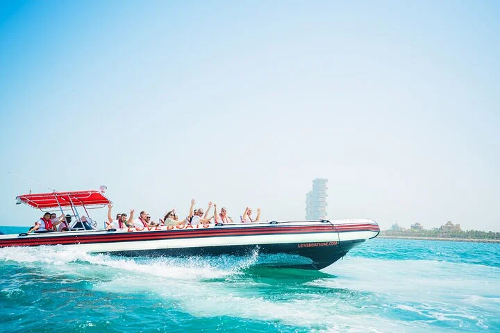 Dubai Love Boat Tour