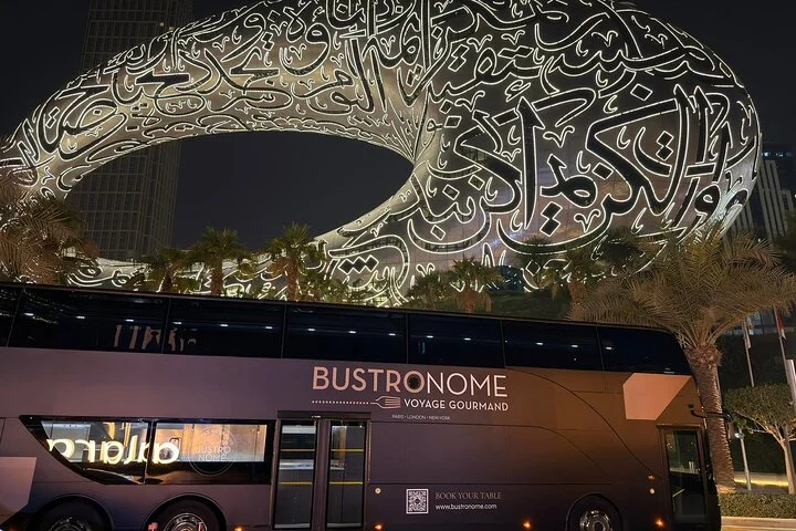 Dubai: Luxury Fine Dining Bus Tour with BUSTRONOME
