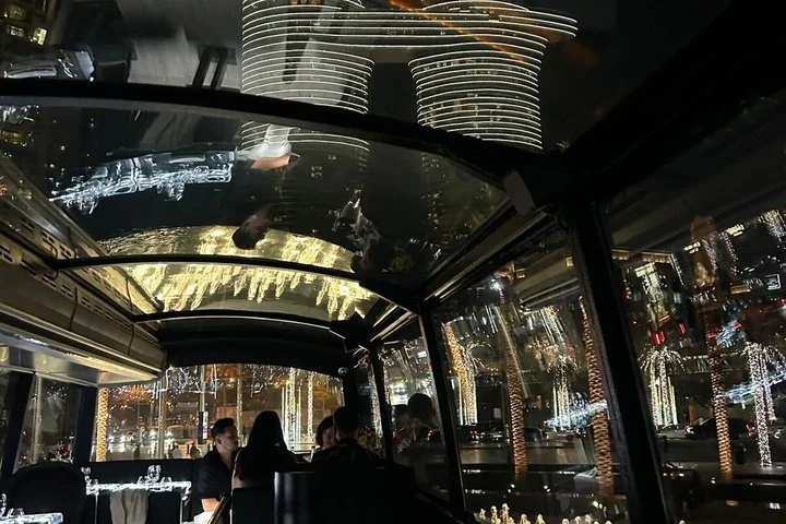 Dubai: Luxury Fine Dining Bus Tour with BUSTRONOME