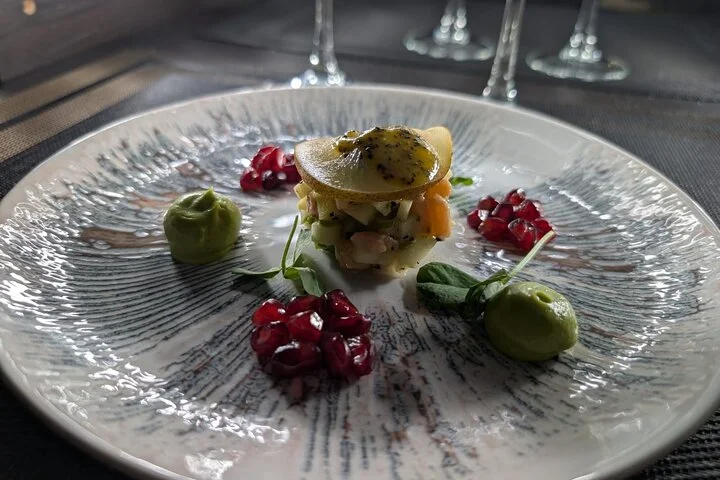 Dubai: Luxury Fine Dining Bus Tour with BUSTRONOME