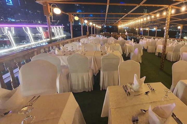 Dubai Marina Dhow Cruise With Buffet Dinner