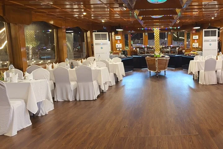 Dubai Marina Dhow Cruise With Buffet Dinner