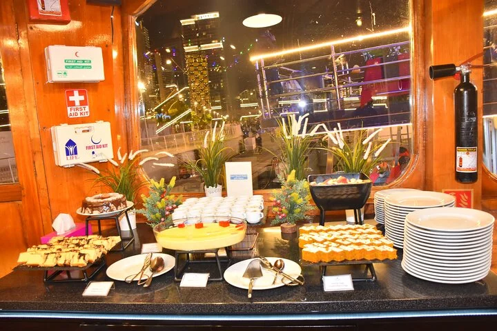 Dubai Marina Dhow Cruise With Buffet Dinner