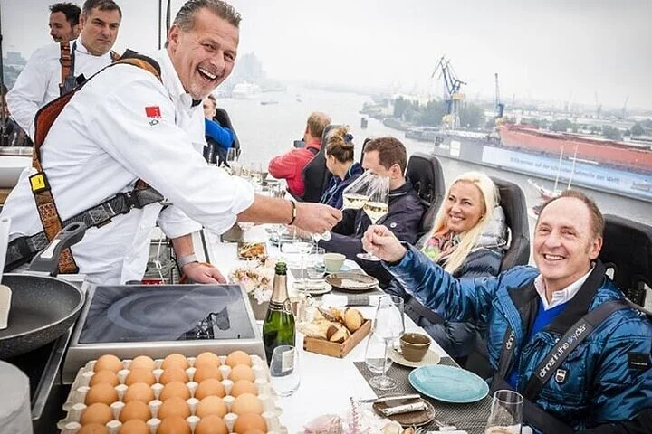 Dubai Marina Dinner in the sky with Optional Pick and Drop