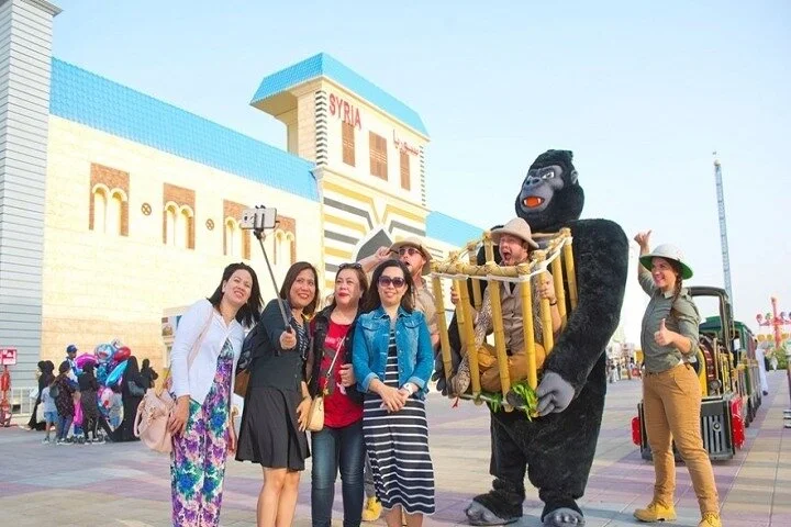 Dubai Miracle Garden and Global Village Tour
