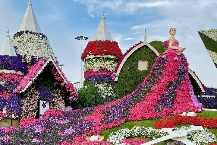 Dubai Miracle Garden Entry Pass with Hotel Pickup and Drop-Off
