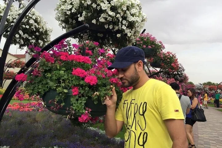 Dubai Miracle Garden Entry Tickets with Optional Transportation