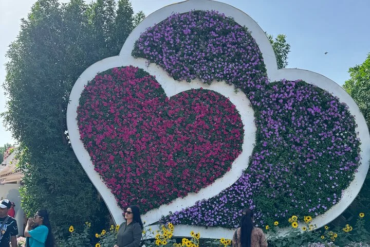 Dubai Miracle Garden Tour with Return Transfer