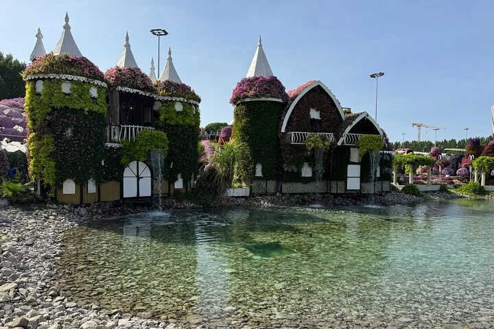 Dubai Miracle Garden Tour with Return Transfer