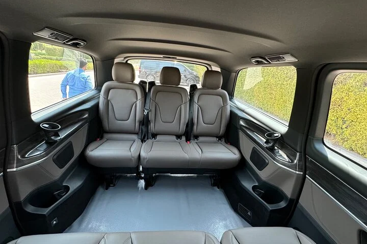 Dubai Miracle Garden Tour with Return Transfer