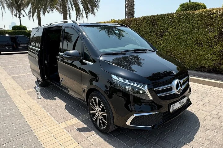 Dubai Miracle Garden Tour with Return Transfer