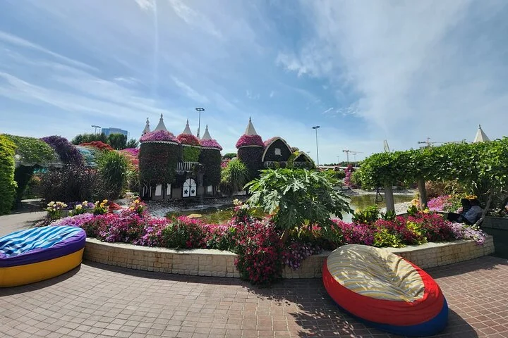 Dubai Miracle Garden with Private Transfers
