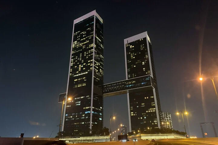 Dubai Modern City Private Tour with Palm Jumeirah & Marina Walk