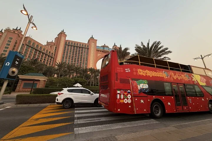 Dubai Modern City Private Tour with Palm Jumeirah & Marina Walk