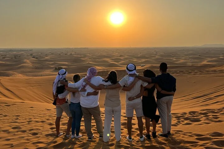 Dubai: Morning Desert Safari With Camel Farm Visit & Refreshment