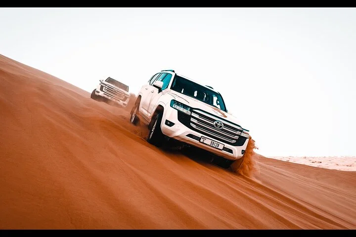 Dubai: Morning Desert Safari With Camel Farm Visit & Refreshment