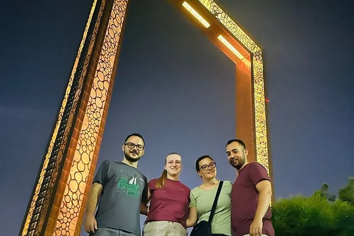 Dubai Night Stopover Layover & Transit Tour + Airport Transfers