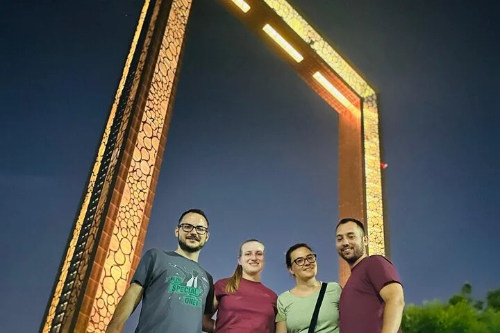 Dubai Night Stopover Layover & Transit Tour + Airport Transfers